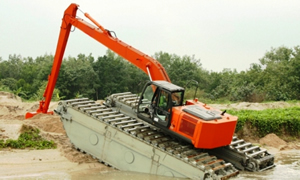 amphibious excavator model 200