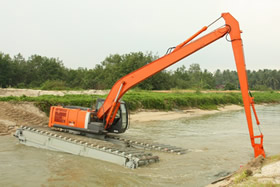 amphibious excavator